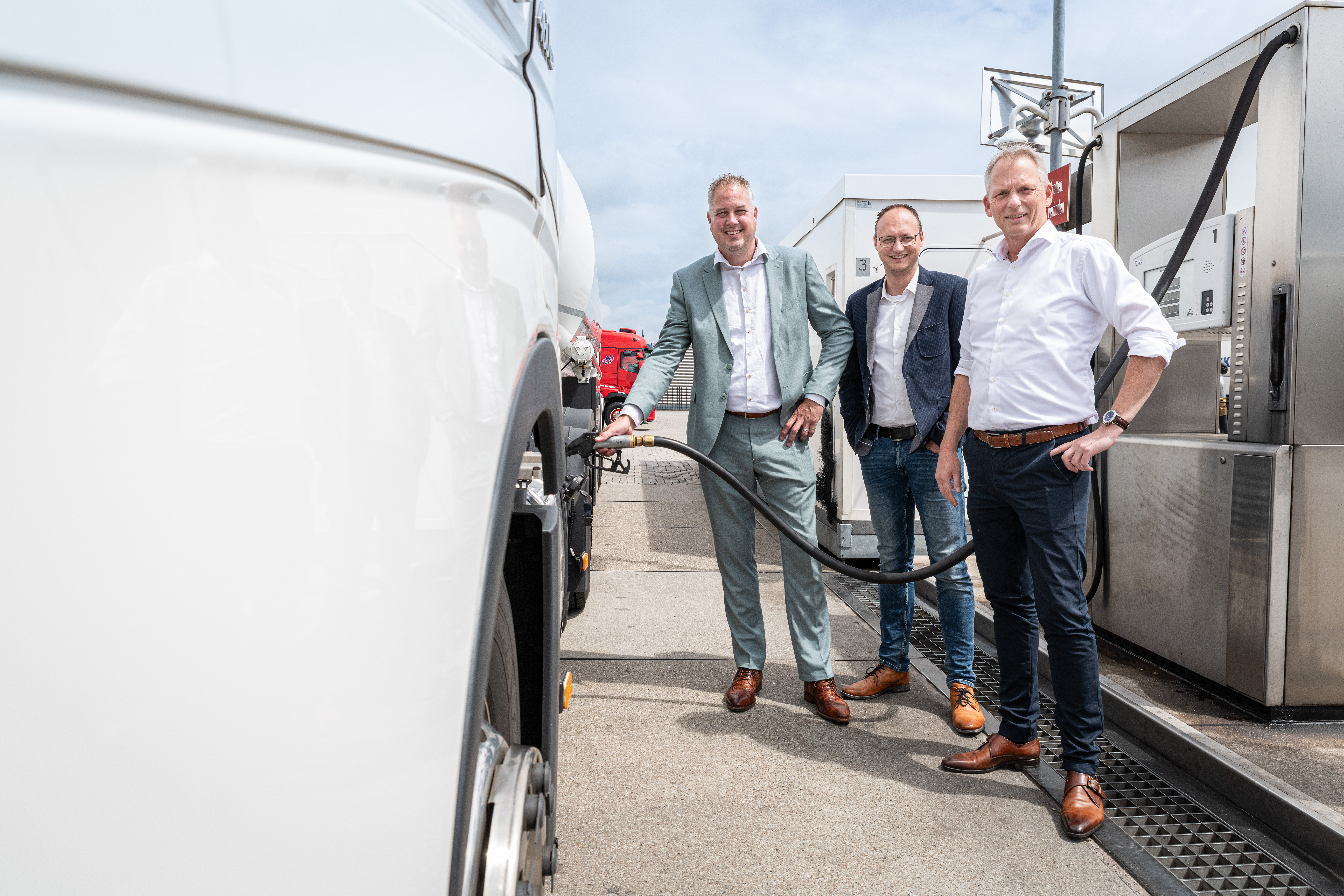 VARO Energy Retail schakelt over op VARO Renewable Diesel (HVO100) voor de brandstofbevoorrading van al haar Argos Tankstations in Nederland.  
